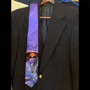 NEW WT J. GARCIA LUSCIOUS PURPLE ARTISTIC SILK TIE